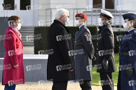 Ansprache des Bundespräsidenten zum 65. Gründungstag der Bundeswehr in Berlin