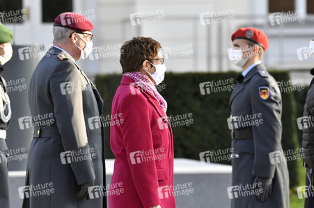 Ansprache des Bundespräsidenten zum 65. Gründungstag der Bundeswehr in Berlin