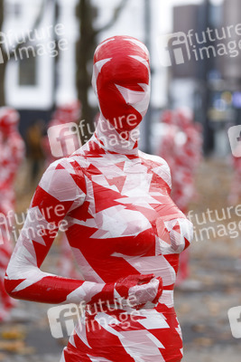 Kunst-Aktion von Dennis Josef Meseg in Köln