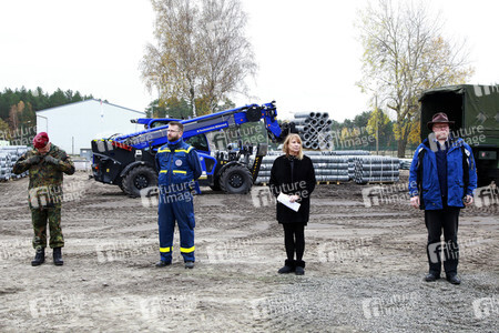 Pressetermin zum Bau eines Zauns zur Eindämmung der Afrikanischen Schweinepest in Krauschwitz