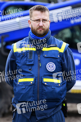Pressetermin zum Bau eines Zauns zur Eindämmung der Afrikanischen Schweinepest in Krauschwitz