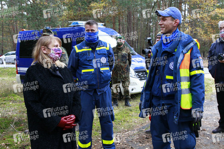 Pressetermin zum Bau eines Zauns zur Eindämmung der Afrikanischen Schweinepest in Krauschwitz