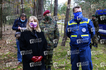 Pressetermin zum Bau eines Zauns zur Eindämmung der Afrikanischen Schweinepest in Krauschwitz