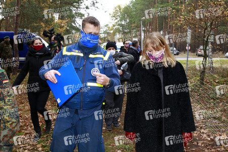 Pressetermin zum Bau eines Zauns zur Eindämmung der Afrikanischen Schweinepest in Krauschwitz