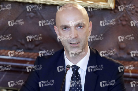 Corona-Pressekonferenz in Hamburg