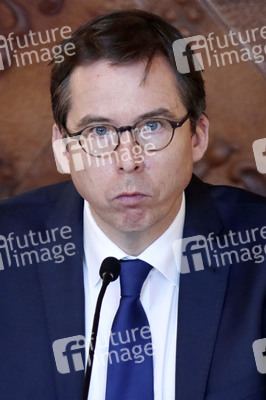 Corona-Pressekonferenz in Hamburg