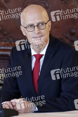 Corona-Pressekonferenz in Hamburg