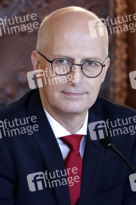 Corona-Pressekonferenz in Hamburg