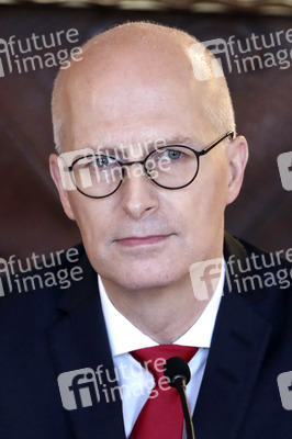 Corona-Pressekonferenz in Hamburg