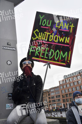 Proteste von Gegnern der Corona-Politik in Berlin