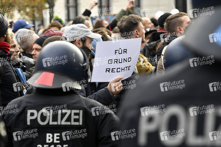 Proteste von Gegnern der Corona-Politik in Berlin