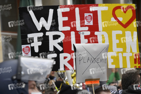 Proteste von Gegnern der Corona-Politik in Berlin