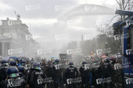 Proteste von Gegnern der Corona-Politik in Berlin
