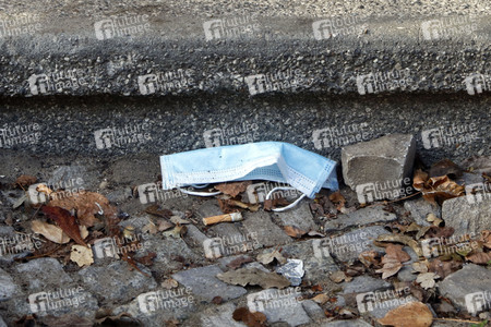 Symbolfoto Maskenmüll