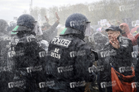 Proteste von Gegnern der Corona-Politik in Berlin