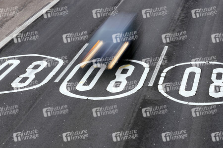 Symbolfoto Tempolimit