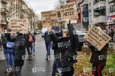 Schweigemarsch gegen Coronamaßnahmen in Berlin