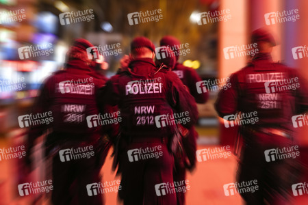 Symbolfoto Polizeistreife