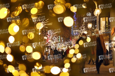 Symbolfoto Weihnachtseinkäufe