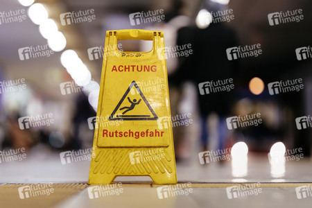 Symbolfoto Rutschgefahr