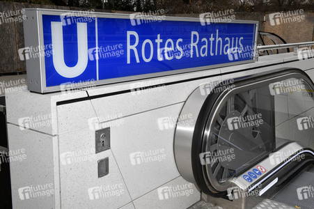 Eröffnung der U5-Neubaustrecke in Berlin