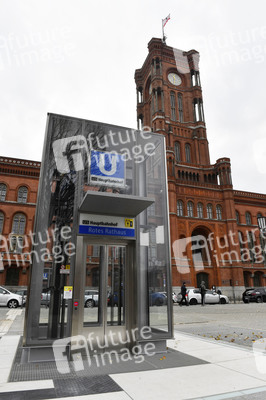 Eröffnung der U5-Neubaustrecke in Berlin