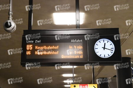 Eröffnung der U5-Neubaustrecke in Berlin