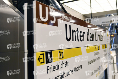 Eröffnung der U5-Neubaustrecke in Berlin