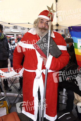 Kundgebung zum bundesweiten Aktionstag gegen Aufrüstung und Krieg in München