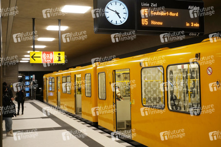 Neuer U-Bahnhof Unter den Linden in Berlin