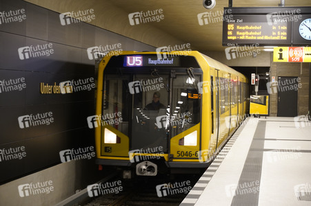 Neuer U-Bahnhof Unter den Linden in Berlin