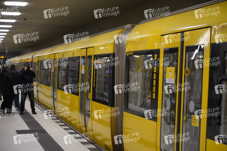 Neuer U-Bahnhof Unter den Linden in Berlin