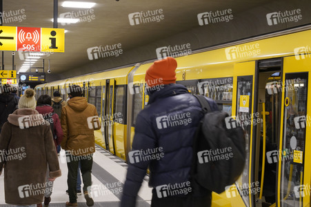 Neuer U-Bahnhof Unter den Linden in Berlin