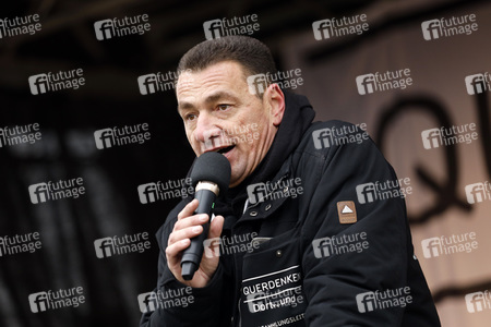 Querdenken-Demo in Düsseldorf