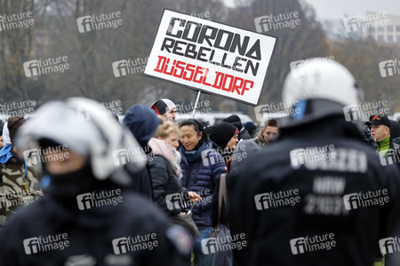 Querdenken-Demo in Düsseldorf