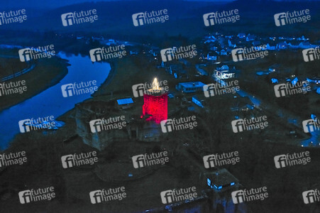 Die größte Adventskerze Norddeutschlands in Polle