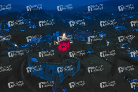 Die größte Adventskerze Norddeutschlands in Polle