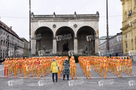 Kunst-Installation 'Broken' in München