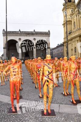 Kunst-Installation 'Broken' in München