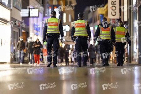Symbolfoto Corona-Kontrolle