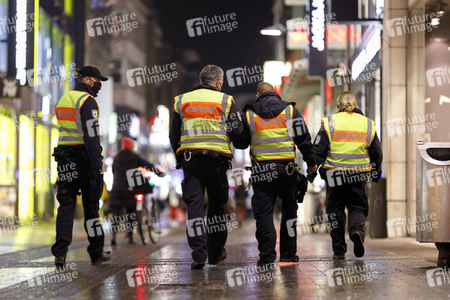 Symbolfoto Corona-Kontrolle