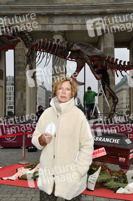 Mahnwache vom Aktionsbündnis 'Alarmstufe Dunkelrot' in Berlin