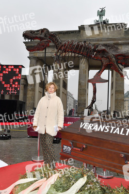 Mahnwache vom Aktionsbündnis 'Alarmstufe Dunkelrot' in Berlin