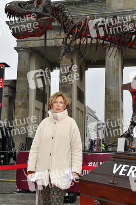 Mahnwache vom Aktionsbündnis 'Alarmstufe Dunkelrot' in Berlin