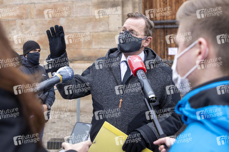 Rundgang von Bodo Ramelow über das Bundesgartenschau-Gelände 2021 in Erfurt