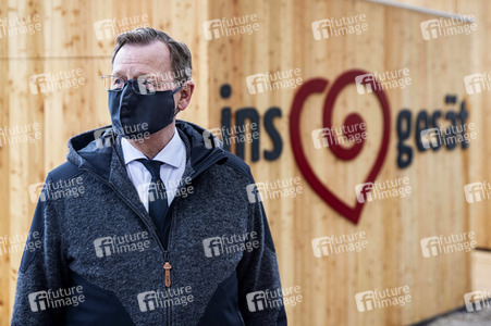 Rundgang von Bodo Ramelow über das Bundesgartenschau-Gelände 2021 in Erfurt