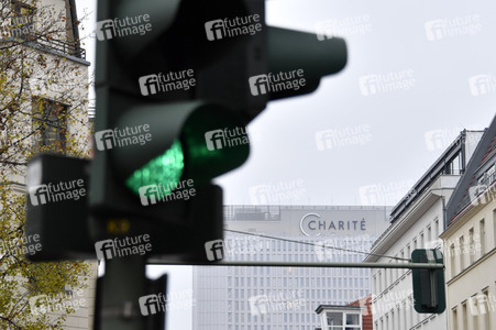 Symbolfoto Corona Ampel