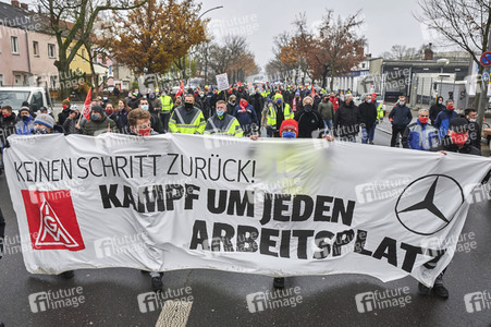Demonstration gegen das Stilllegungsbeschluss des Mercedes Benz-Werks Berlin