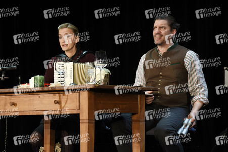 Musikalische Lesung 'A Weihnachtsgschicht' in Haar