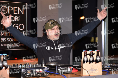 SoulfoodMusicDJSession mit DJ Many & DJ Mossimo in Dachau